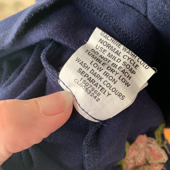 Eshakti dark blue dress with folkloric embroidery - Picture 5 of 6